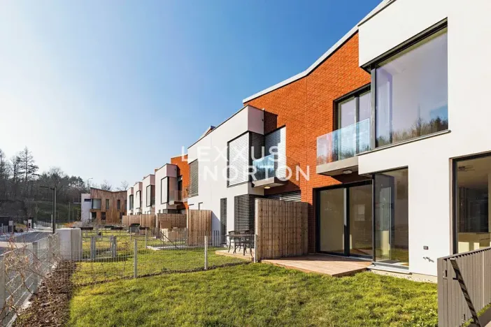 Pronájem rodinného domu, Praha - Dejvice, V Šáreckém údolí, 190 m2