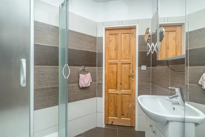 Prodej rodinného domu, Strážné, 350 m2