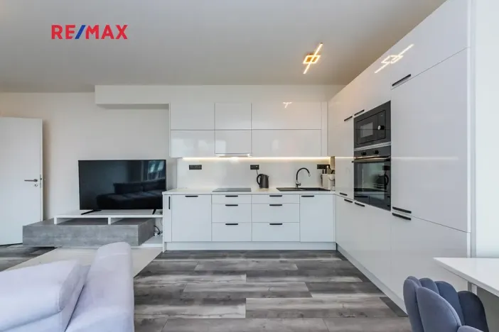 Prodej bytu 3+kk, Praha - Dolní Měcholupy, Kardausova, 84 m2