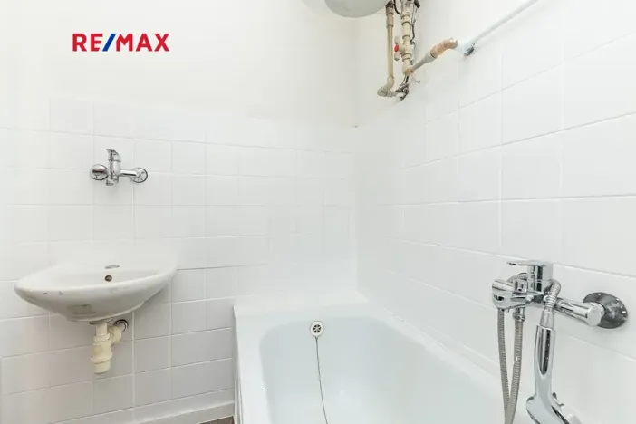 Prodej bytu 1+1, Čistá, nám. Václavské, 43 m2