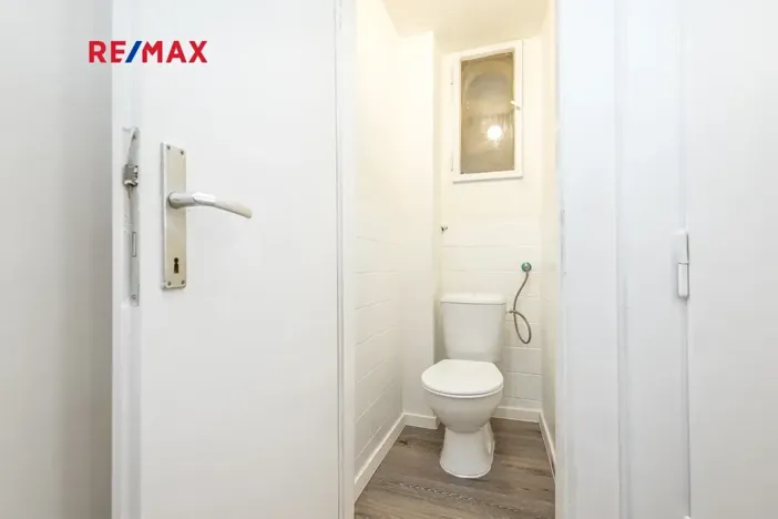 Prodej bytu 1+1, Čistá, nám. Václavské, 43 m2