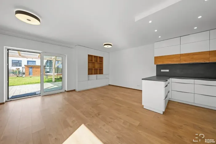 Pronájem rodinného domu, Praha - Vinoř, Lipoltická, 114 m2