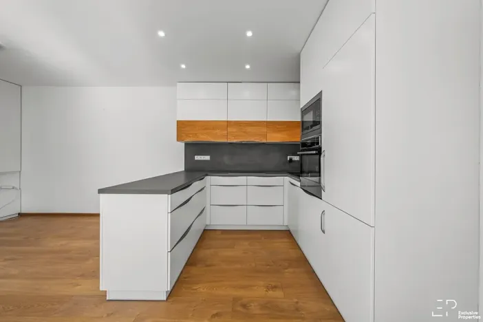 Pronájem rodinného domu, Praha - Vinoř, Lipoltická, 114 m2