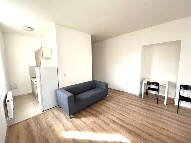 Pronájem bytu 1+kk, Praha - Zličín, Strojírenská, 32 m2