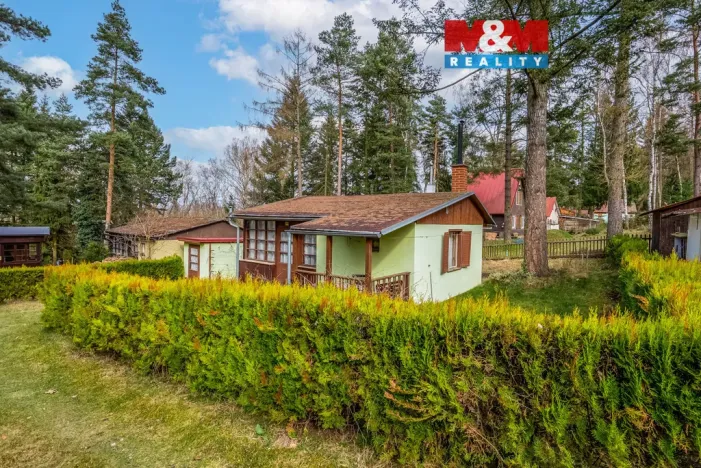 Prodej chaty, Jesenice, U Velkého rybníka, 27 m2