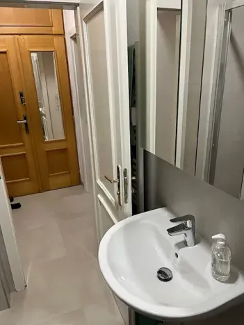 Pronájem bytu 2+kk, Praha - Žižkov, Jeseniova, 45 m2