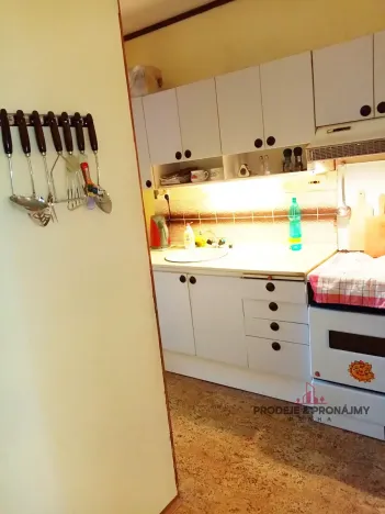 Pronájem bytu 2+kk, Praha - Malešice, Tuchorazská, 47 m2