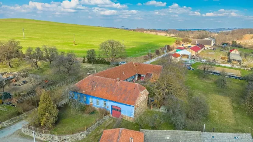 Prodej zemědělské usedlosti, Radonín, 185 m2