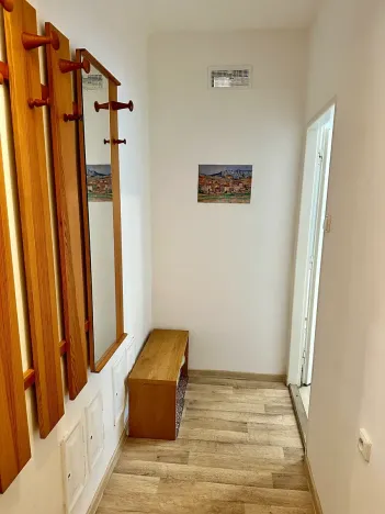 Pronájem bytu 1+kk, Praha - Břevnov, Hošťálkova, 27 m2