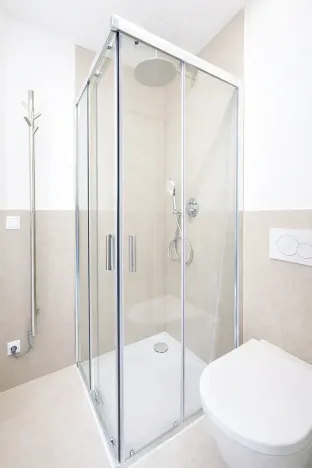 Pronájem bytu 1+kk, Praha - Holešovice, Na Maninách, 32 m2