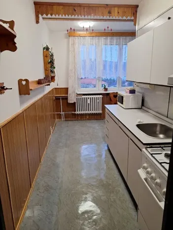 Pronájem bytu 2+1, Hrádek, 1. máje, 60 m2