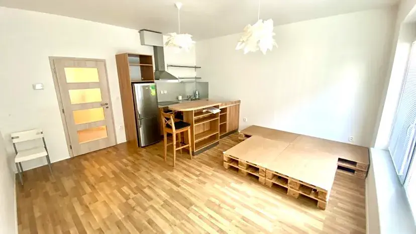 Pronájem bytu 1+kk, Brno, Přadlácká, 31 m2