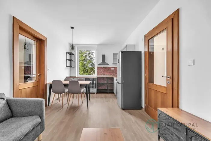 Pronájem bytu 2+kk, Hradec Králové, Pražská třída, 53 m2