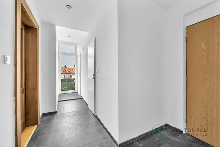 Pronájem bytu 2+kk, Hradec Králové, Pražská třída, 53 m2