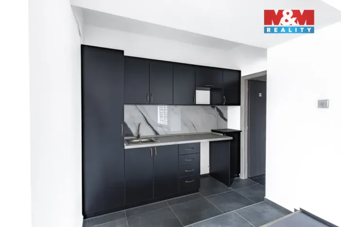 Pronájem obchodního prostoru, Mělník, Panešova, 65 m2