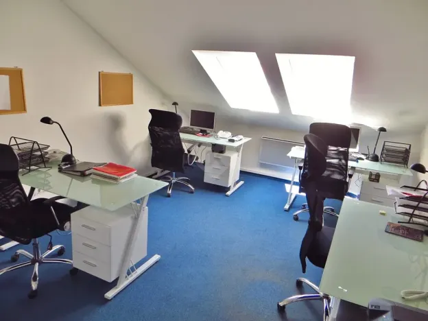 Pronájem kanceláře, Praha - Holešovice, Komunardů, 100 m2