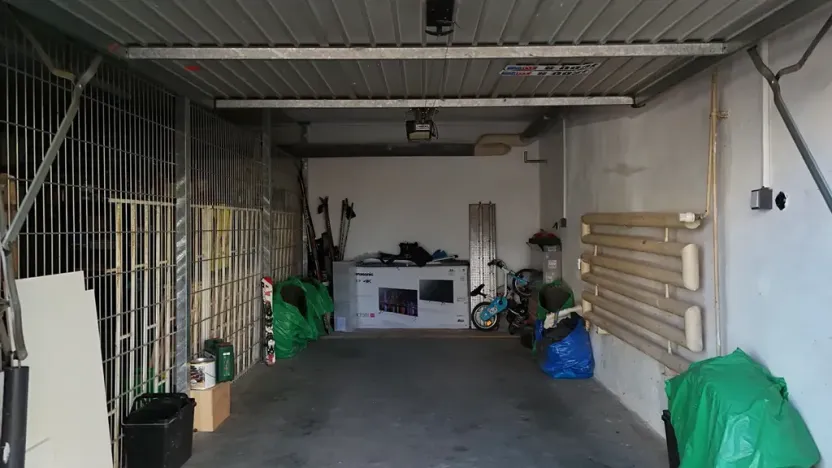 Prodej garáže, Praha - Smíchov, Štorkánova, 17 m2