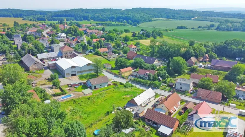 Prodej pozemku pro bydlení, Jeníkovice, 2633 m2