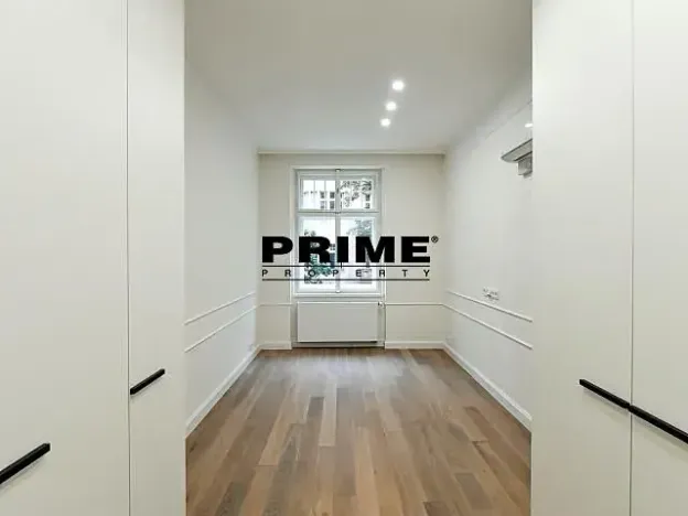 Pronájem bytu 4+kk, Praha - Vinohrady, náměstí Jiřího z Poděbrad, 118 m2