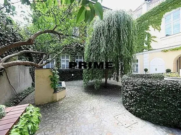 Pronájem bytu 4+1, Praha - Malá Strana, Vlašská, 178 m2