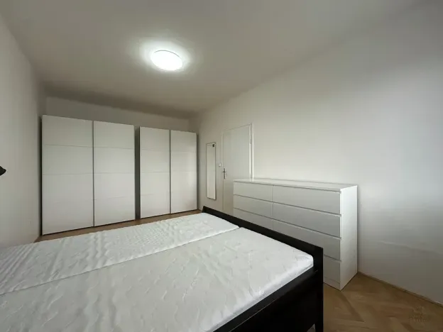 Pronájem bytu 2+kk, Praha - Žižkov, Na Ohradě, 48 m2