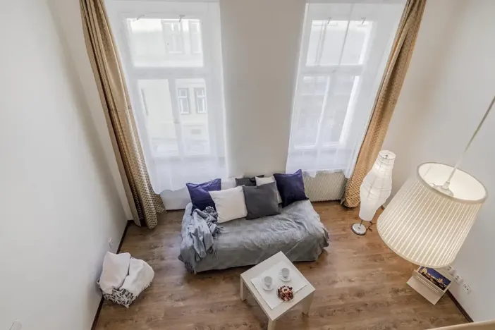 Pronájem bytu 1+kk, Praha - Žižkov, Milíčova, 25 m2