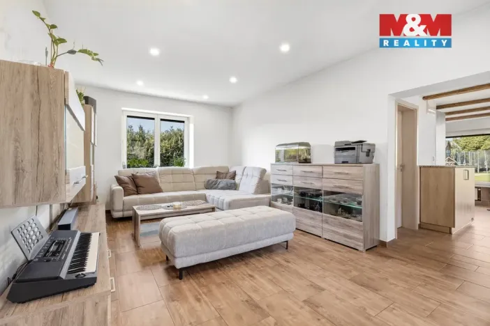 Prodej rodinného domu, Rynoltice, 224 m2