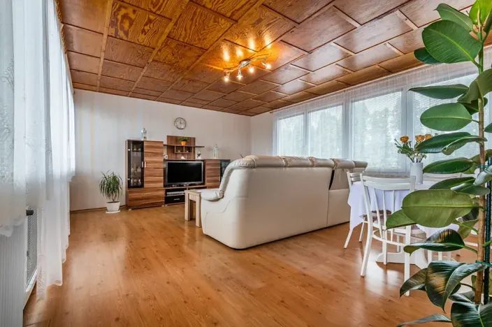 Prodej rodinného domu, Červené Pečky, Na Parkáně, 126 m2