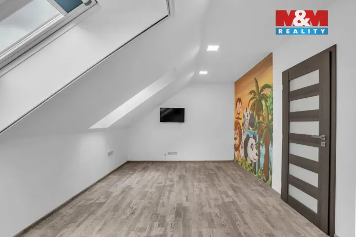 Prodej rodinného domu, Podhradí - Čejkovice, 225 m2