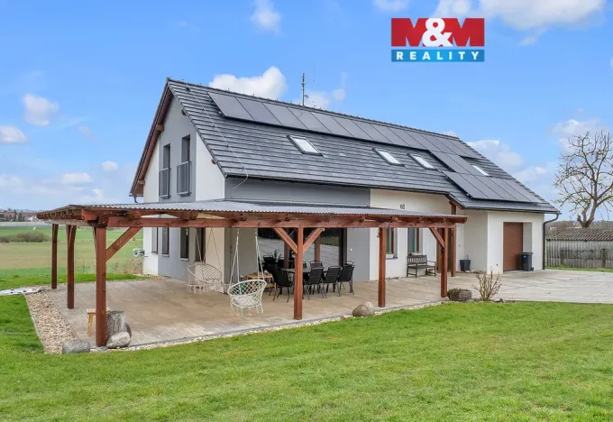 Prodej rodinného domu, Podhradí - Čejkovice, 225 m2