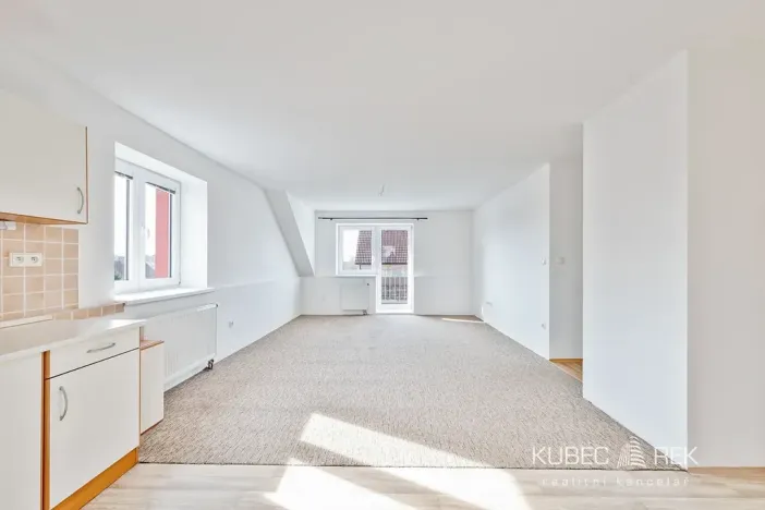 Pronájem bytu 3+kk, Tábor, Husitská, 79 m2