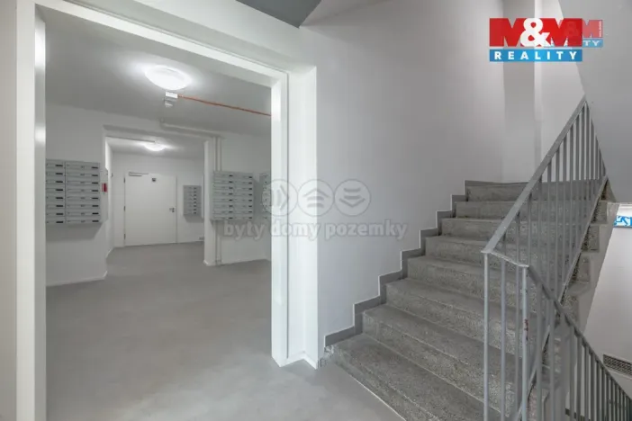 Prodej bytu 1+kk, Praha - Střížkov, Děčínská, 25 m2