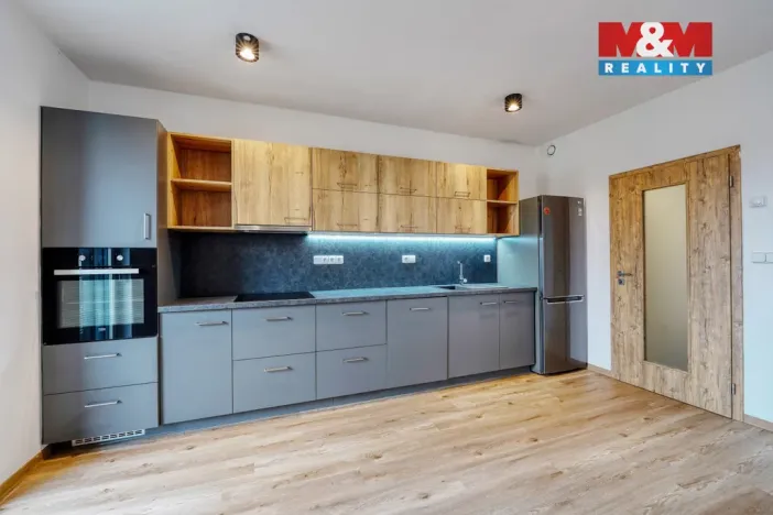 Pronájem bytu 3+kk, Dobřany, 86 m2