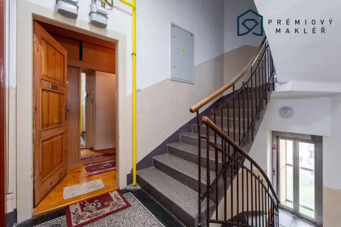 Prodej bytu 1+1, Teplice - Trnovany, U Vlastního krbu, 43 m2