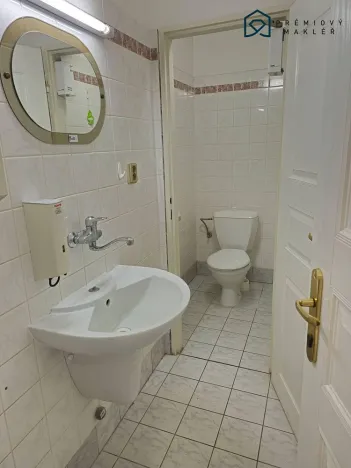 Pronájem kanceláře, Litvínov - Horní Litvínov, Masarykovo nám., 33 m2