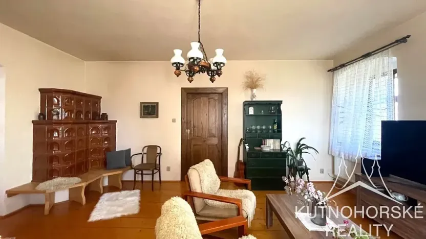 Pronájem chalupy, Čestín, 350 m2