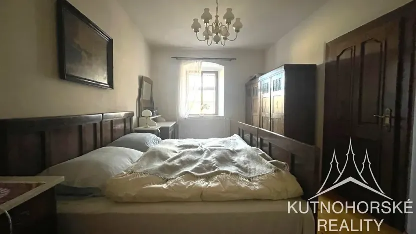 Pronájem chalupy, Čestín, 350 m2