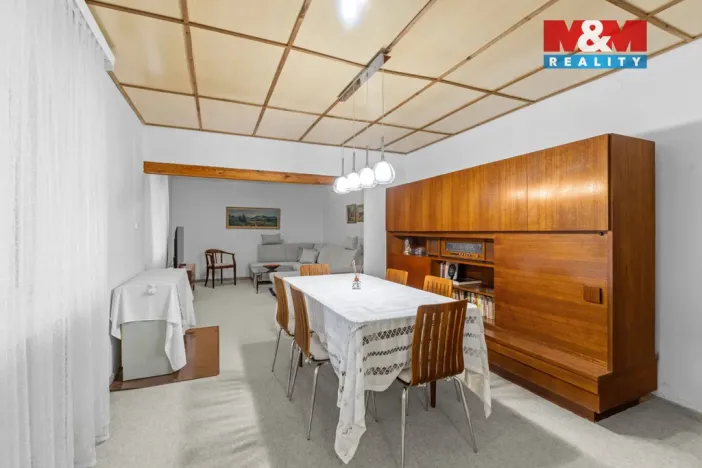 Prodej rodinného domu, Zvoleněves, 243 m2