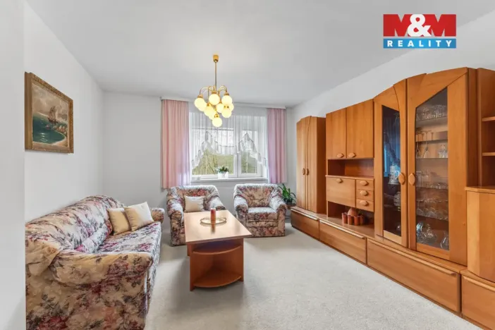 Prodej rodinného domu, Zvoleněves, 243 m2