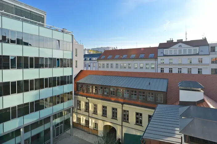 Pronájem kanceláře, Praha - Nové Město, Politických vězňů, 300 m2