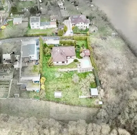 Prodej rodinného domu, Králův Dvůr, 262 m2