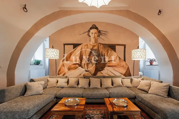 Prodej ubytování, Hluboká nad Vltavou, 1114 m2