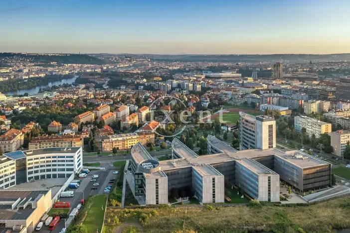 Pronájem obchodního prostoru, Praha, Na hřebenech II, 630 m2