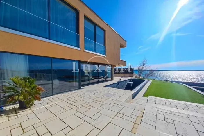 Prodej vily, Zadar, Chorvatsko, 357 m2