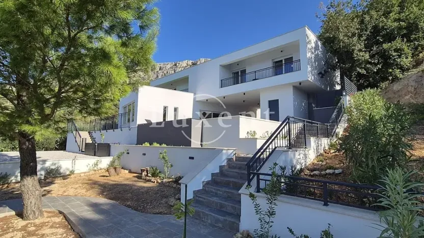 Prodej vily, Omiš, Chorvatsko, 240 m2