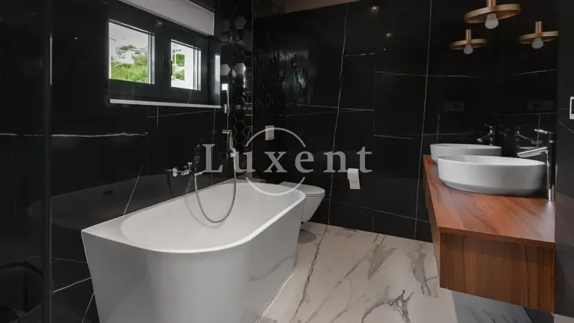 Prodej vily, Split, Chorvatsko, 320 m2