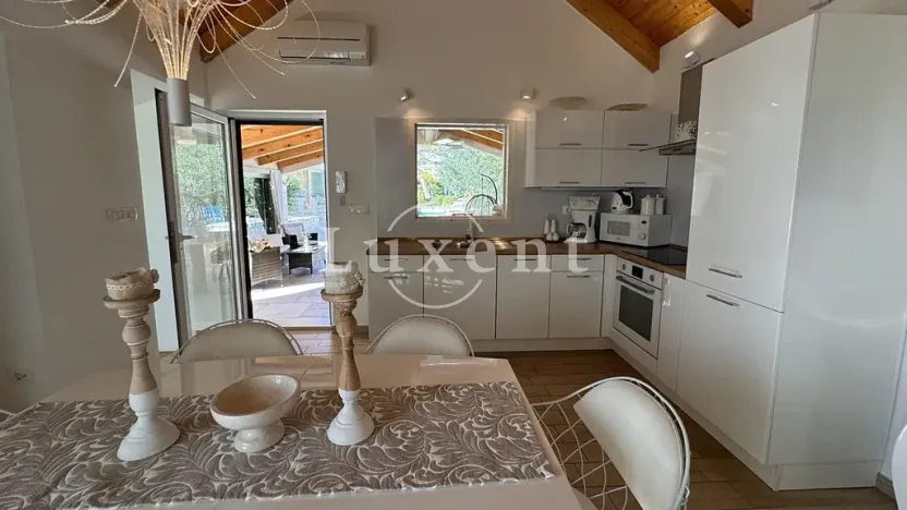 Prodej vily, Trogir, Chorvatsko, 135 m2