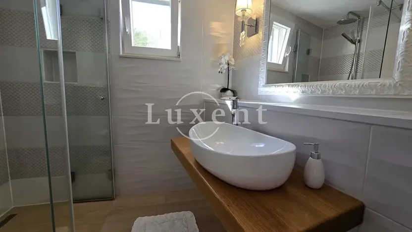 Prodej vily, Trogir, Chorvatsko, 135 m2