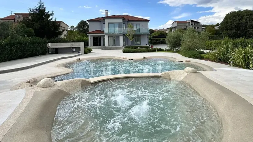 Prodej vily, Šibenik, Chorvatsko, 280 m2