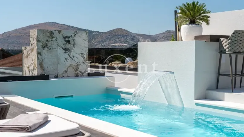 Prodej vily, Trogir, Chorvatsko, 310 m2